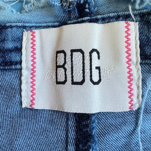 BDG Ruched Dipped V Front Flare Jeans Stretch Hippie Festival Women's Size 30 - Picture 7 of 12